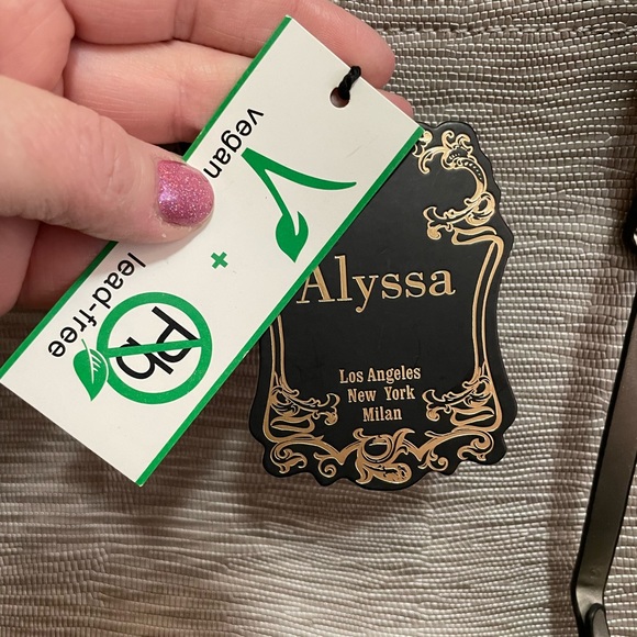 ALYSSA HANDBAG NWT - Picture 6 of 7